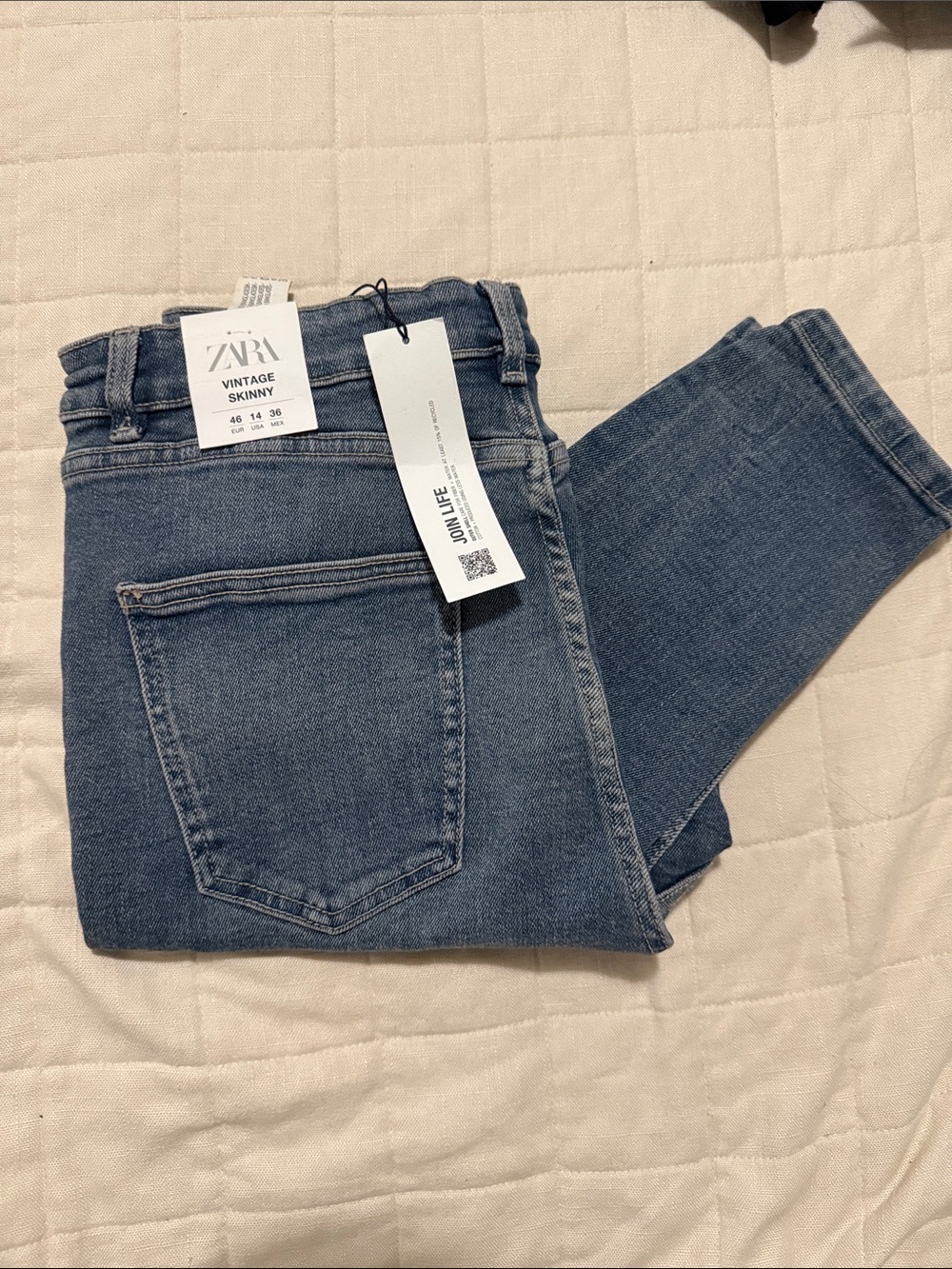 Zara Women's Straight-Leg Jeans in Washed Blue